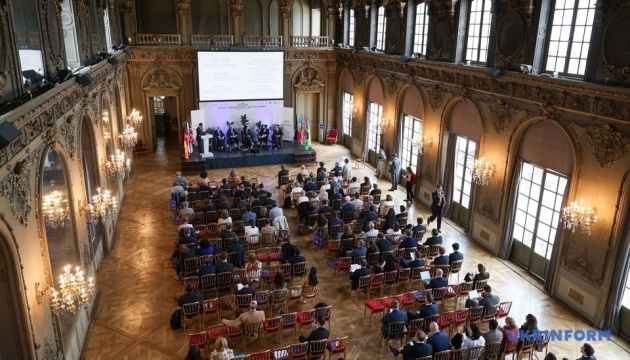 У Франції делегація українських мерів бере участь у міжнародному саміті Urban7