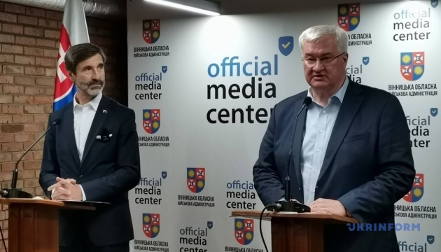 Україна відкрита до спільних оборонних проєктів зі Словаччиною - Сибіга
