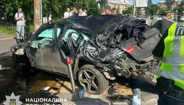 У Києві автомобіль вилетів з дороги на пішоходів - четверо загиблих, троє травмованих