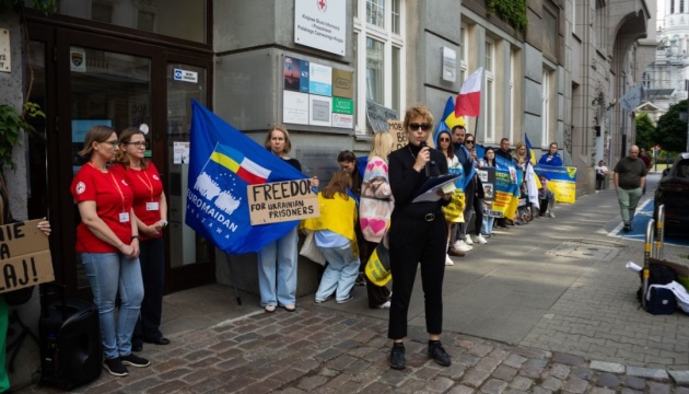 У Варшаві родини українських полонених закликали Польщу та С