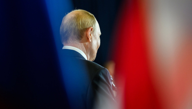 У Росії припинили публікацію рейтингу довіри Путіну після па