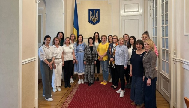У Парижі освітяни діаспори провели координаційну зустріч пре