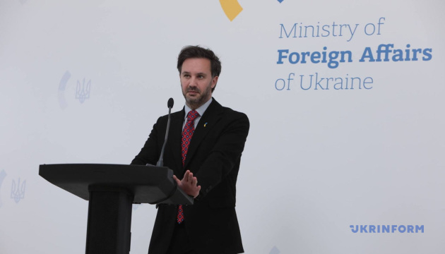 «Не безкоштовно»: у МЗС розповіли про оборонну спі