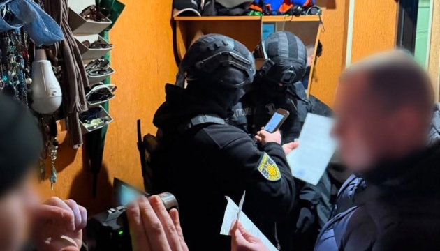 В організації шахрайської схеми з «автівками для ЗСУ» підозр