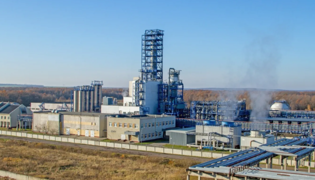 Працівники Карпатнафтохіму повернулися до роботи п
