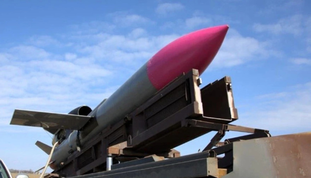 El fabricante del misil IRIS-T busca producir misiles Flamingo en Alemania junto con Ucrania