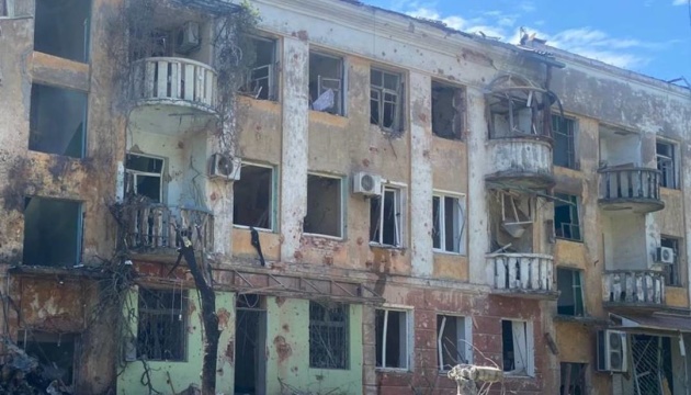 Sloviansk'ta hava saldırısı altı yaralı bıraktı, bunlar arasında bir çocuk da var