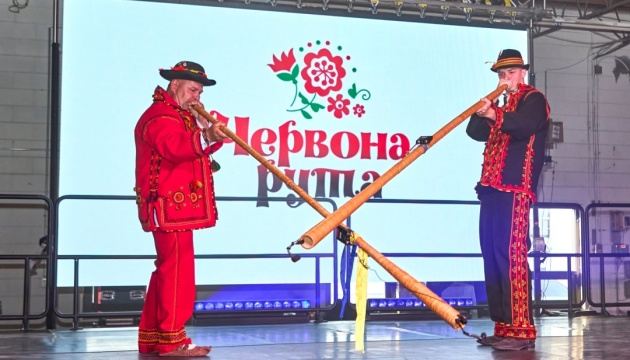 В американському Палатайні пройшов український фестиваль «Червона Рута»