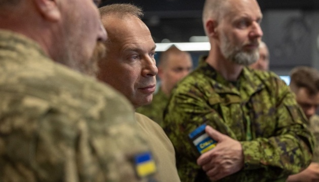 Сирський та естонський колега відвідали військових на південному сході України