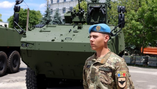 Молдова отримала партію бронетранспортерів Piranha-5 від Німеччини