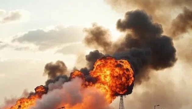 Explosionen auf der Krim: mehrere Auto- und Eisenbahnbrücken beschädigt 