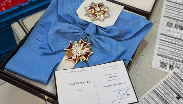 Zelensky sends Order of White Eagle to Nawrocki by mail