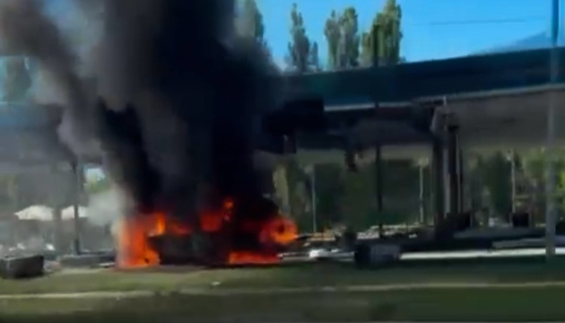 Guerre en Ukraine : trois blessés dans une frappe russe sur une station-service dans la région de Soumy 