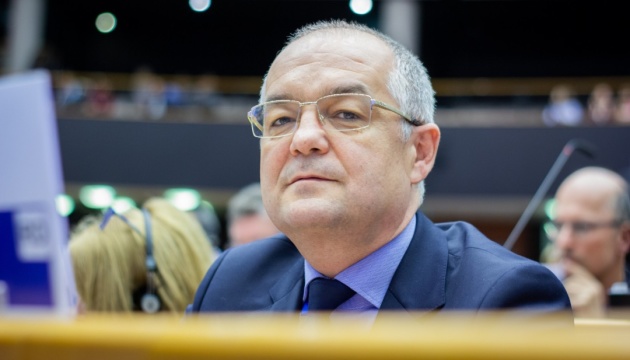 Мер румунського міста заборонив гімн та прапор РФ на турнірі з художньої гімнастики