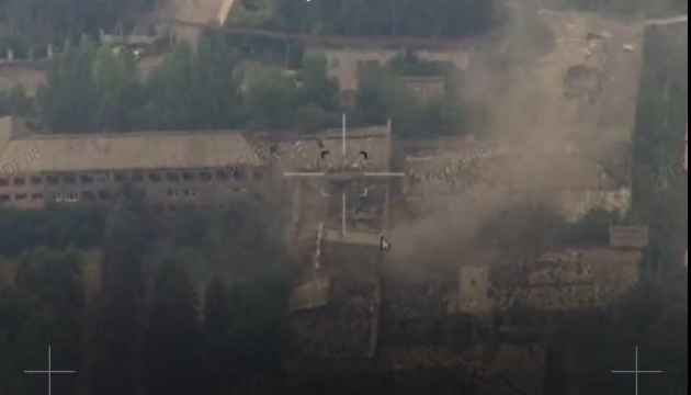 Les forces de défense ont lancé une frappe aérienne contre un poste de commandement russe en territoire occupé