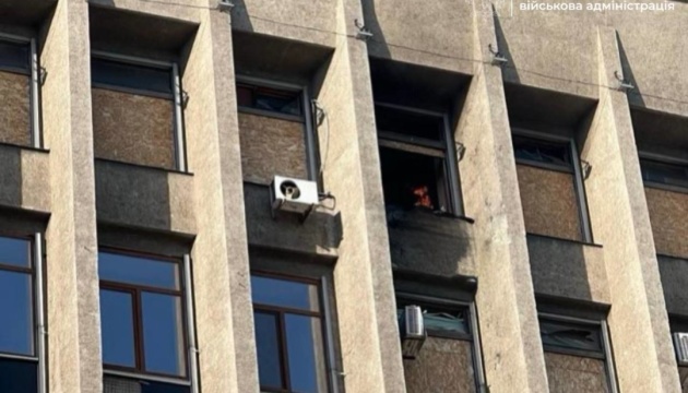 Російський дрон вдарив по будівлі Запорізької ОДА