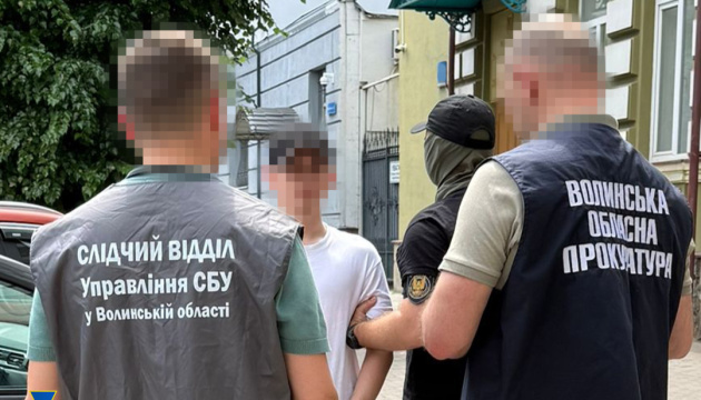 СБУ затримала ще низку осіб, які реєстрували термінали Starlink для російської армії