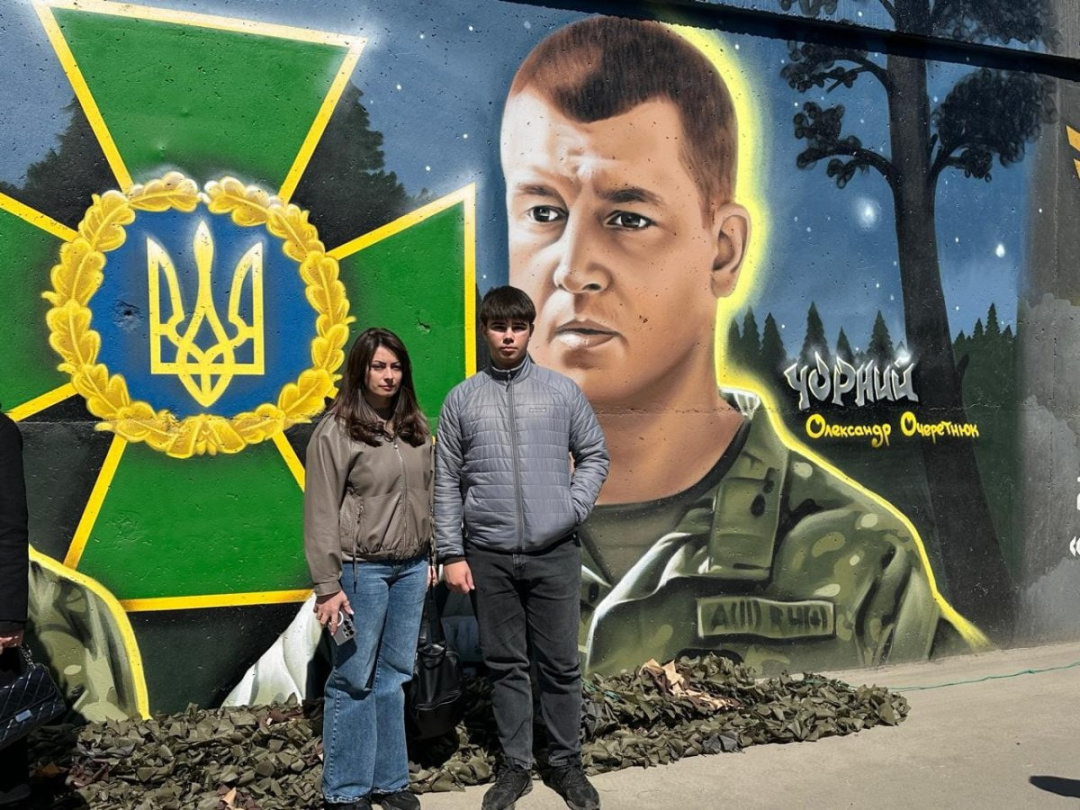 Пам'яті полковника Олександра Очеретнюка (позивний «Чорний»)