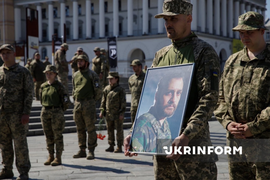 Пам’яті колумбійського морпіха Джана Себастьяна Рестрепо Мазо (позивний «Онікс»)