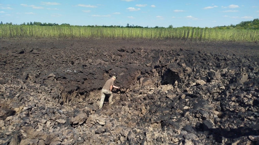 Удар РФ 30 липня: знайшли вирву від падіння другої північнокорейської ракети KN-23
