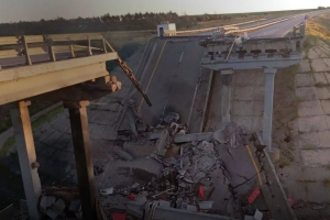 Ukraine greift Eisenbahnbrücke auf der Krim und Einheit für elektronische Aufklärung an  
