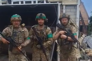 Generalstab zeigt Aufnahmen aus Kostjanyniwka nach russischem Fake über Einnahme der Stadt