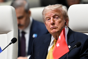 Трамп заявив, що схвалює прибуття Болсонару до США