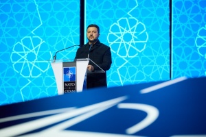 Volodymyr Zelensky déclare que la Russie perd l'initiative dans la guerre et écarte la proposition de Poutine de se rendre à Moscou