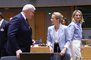 シビハ宇外相、ＥＵに「ロスアトム」への制裁導入と「ガスプロムバンク」のＳＷＩＦＴ排除を要請