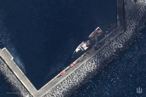 Satellitenbilder zeigen zerstörtes russisches Patrouillenschiff 