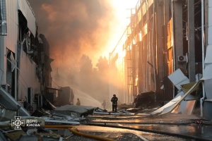 ロシア軍、未明にキーウをミサイル攻撃　２名死亡、６名負傷