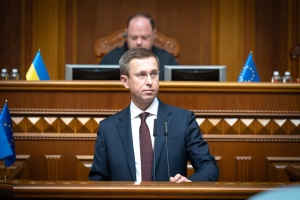 ウクライナ議会、新閣僚を任命　外相と国防相を除く