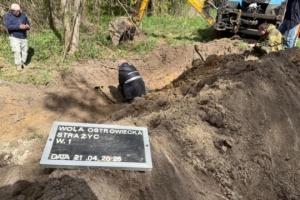 Szczątki 38 osób odnalezione podczas prac ekshumacyjnych na Wołyniu: poszukiwacz ujawnia szczegóły

