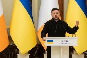 Zelensky cree que la reunión entre representantes de Ucrania, Estados Unidos y Rusia debería celebrarse antes del otoño