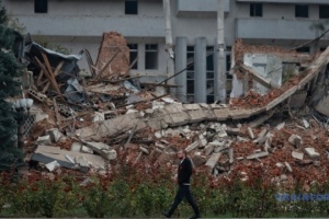L’armée russe a largué dix bombes aériennes guidées sur Kherson, faisant au moins sept blessés