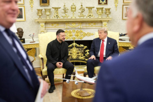 Lizenz zur Herstellung von Patriot - Abwehrraketen  eines des Themen bei Treffen zwischen Selenskyj und Trump  