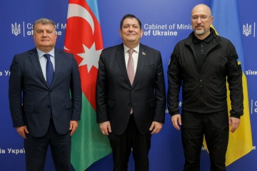 Shmygal trata la recuperación del sector energético ucraniano con representantes del parlamento azerbaiyano