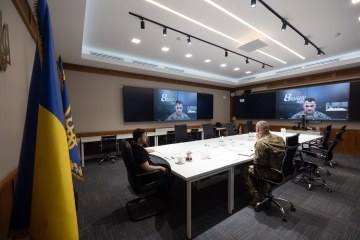 ゼレンシキー宇大統領、激しい戦域を防衛する軍団の指揮官らと協議