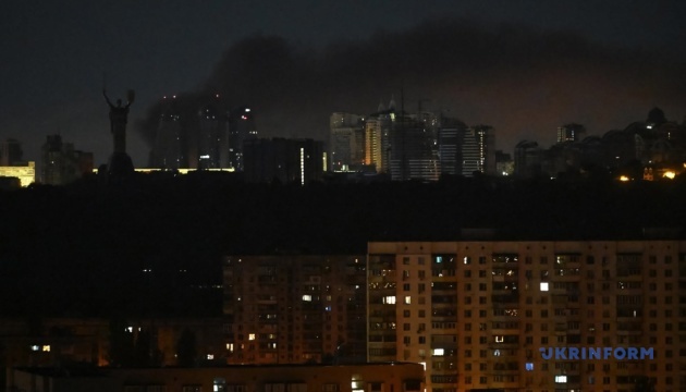 Кількість загиблих внаслідок нічної масованої атаки на Київ зросла до 10