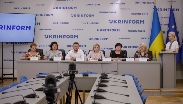 Проєкт постанови Кабміну про внески і збори у сфері фармконтролю: позиція аптечних асоціацій