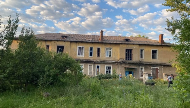 Росіяни обстріляли Слов’янськ - пошкоджені будинки, є загиблий