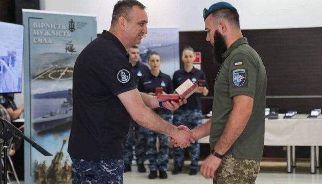 Неїжпапа вручив нагороди військовим та цивільним морякам з нагоди професійного свята