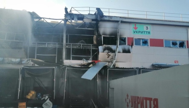 У Дніпрі після обстрілу РФ пошкоджений сортувальний комплекс «Нової пошти»