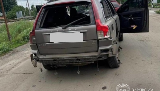 Війська РФ обстріляли автівку у Золочеві, четверо постраждалих
