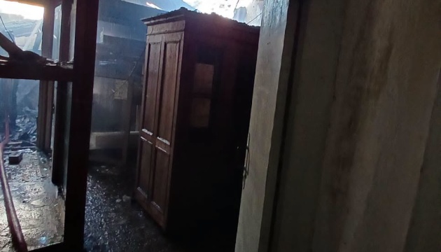 À Kherson, les frappes russes endommagent des vitrines centenaires du musée d'histoire locale