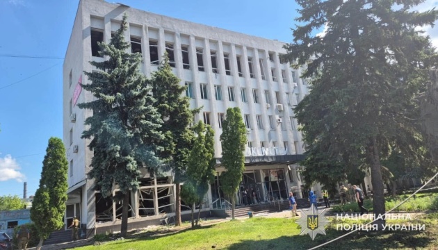 Росіяни вдарили КАБами по Сумській громаді - троє загиблих, семеро поранених