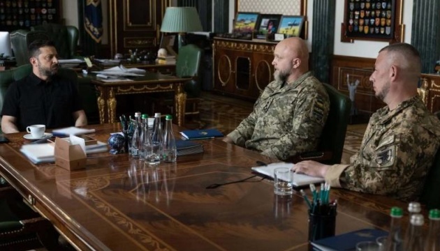 Zelensky discusses frontline situation, military needs with AFU Command