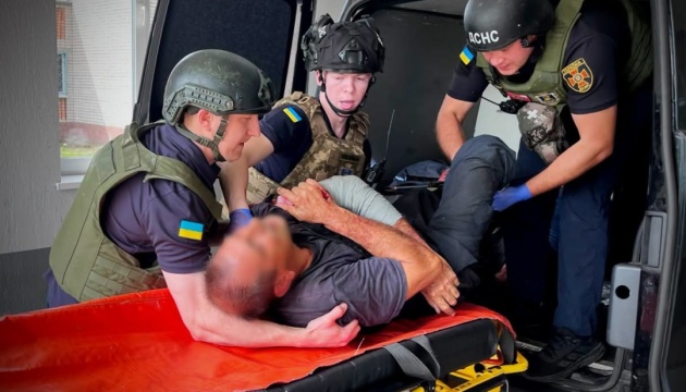 In Dnipropetrovsk region, Russians struck rescue workers clearing up after attack; three injured