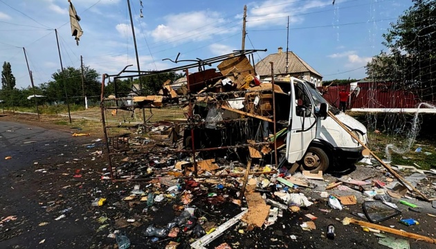 More than 13,000 civilians remain in active combat zones in Donetsk region