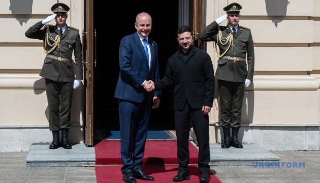 Зеленський обговорив із прем'єром Ірландії фінансування Європою української оборони